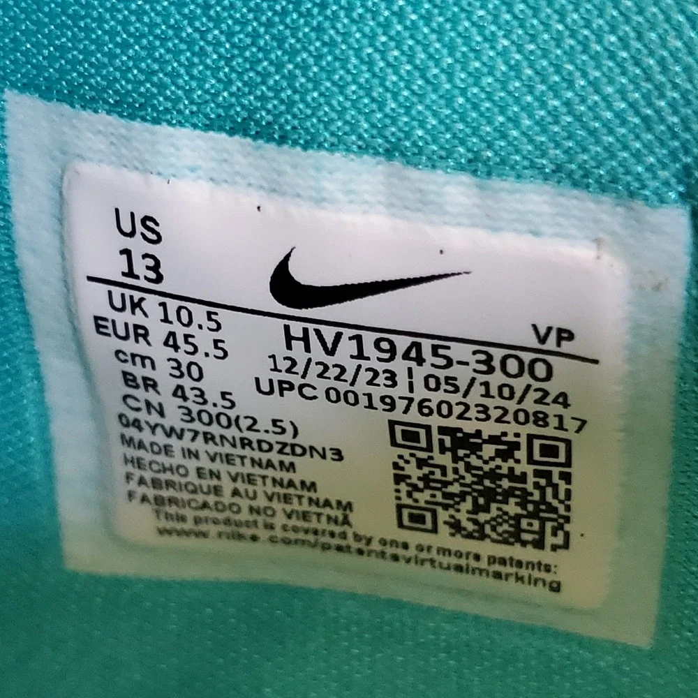 Nike solid 2024